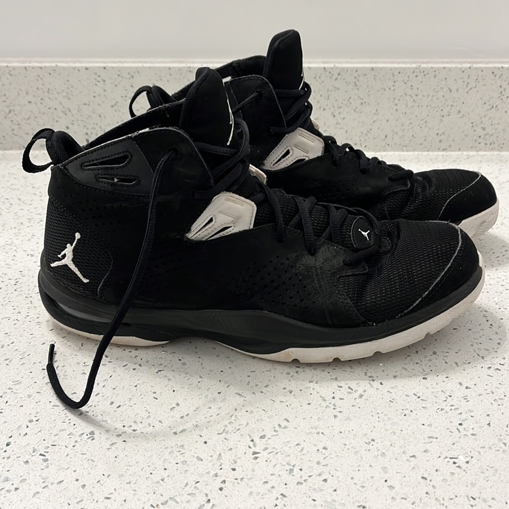 Jordan Men’s Basketball Shoes 644773-010